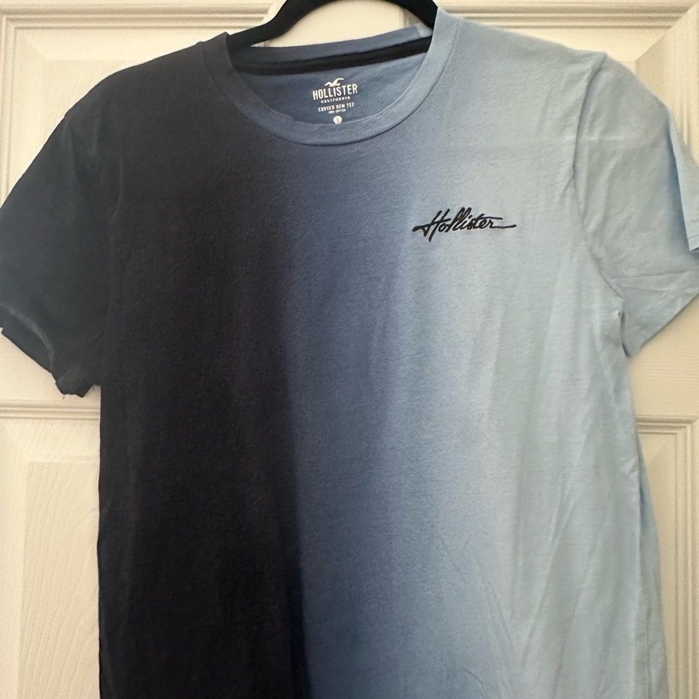 Hollister navy and light blue shirt sleeve t shirt. Size small